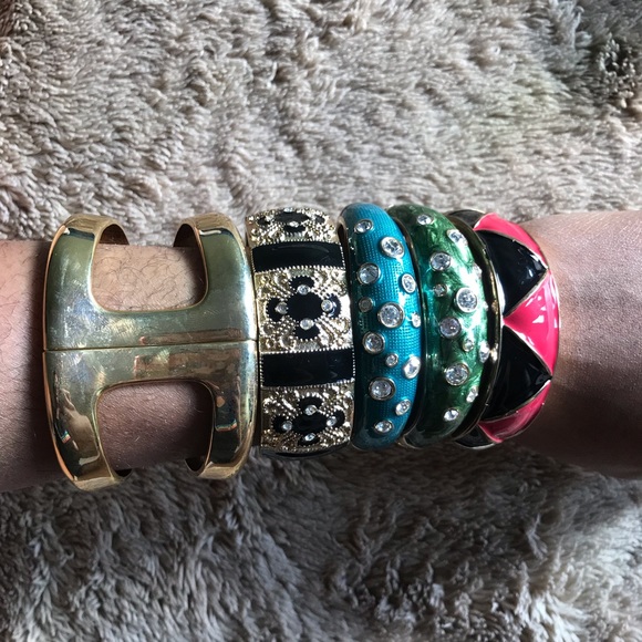 Turquoise Rhinestone Bracelet - Picture 4 of 5